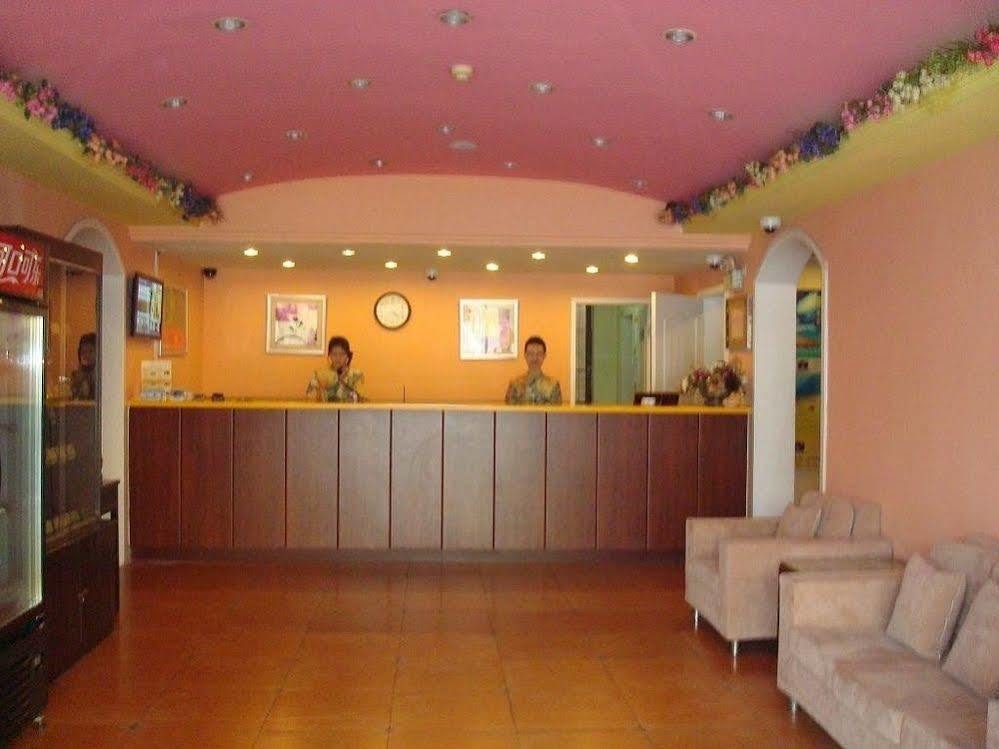 Home Inn Shanghai Century Park Εξωτερικό φωτογραφία