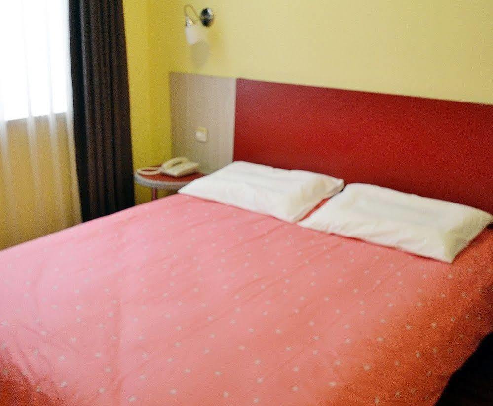 Home Inn Shanghai Century Park Εξωτερικό φωτογραφία