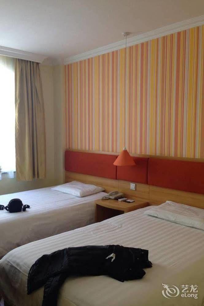 Home Inn Shanghai Century Park Εξωτερικό φωτογραφία